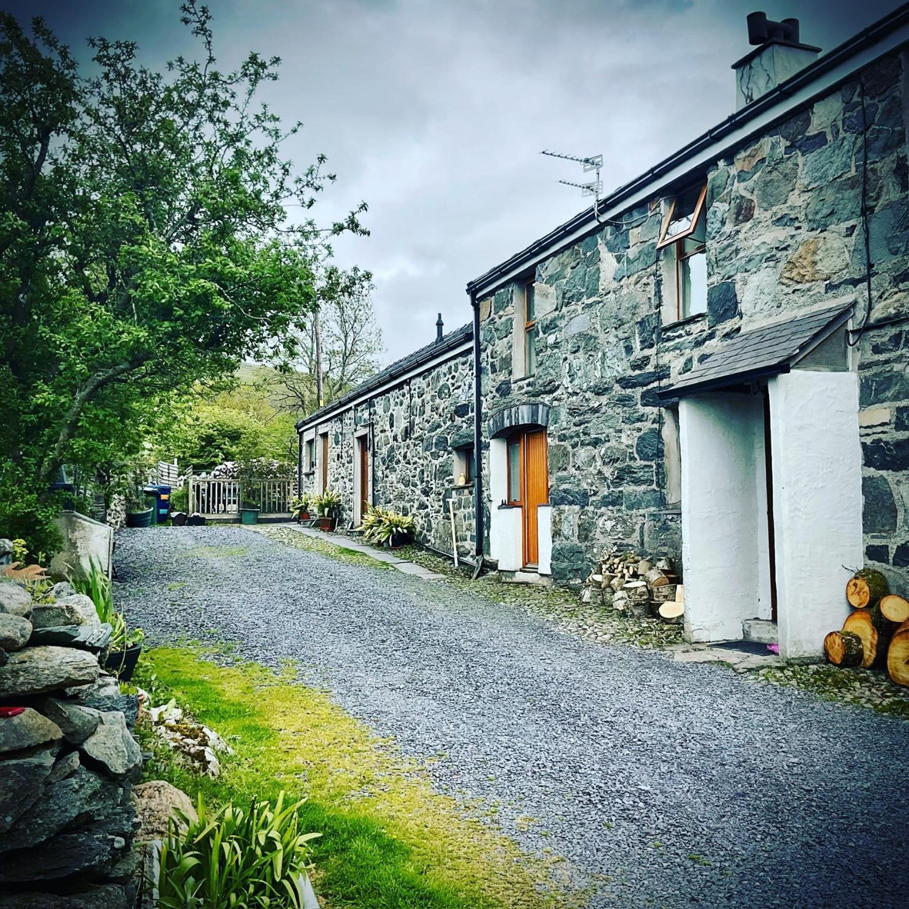 Beudy Bach And Beudy Mawr Mountainstudios Bangor  Exterior foto